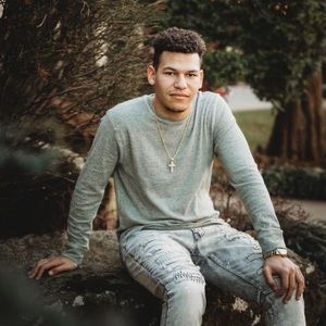 Meet your Posher, Jay